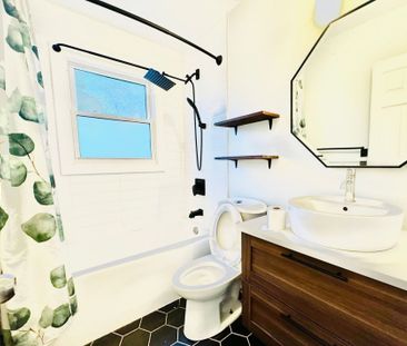 For Lease - 12 Creskwick Court Unit# Main, Barrie, Ontario - Photo 2