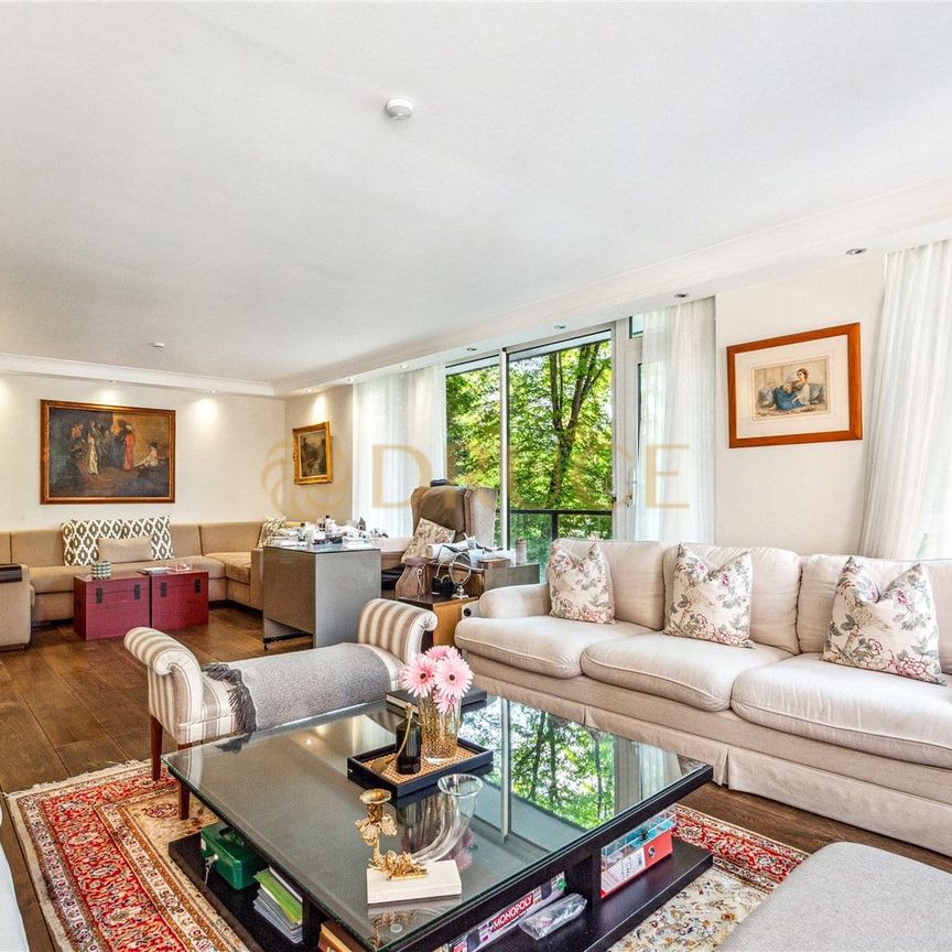 Hyde Park Gate, SW7, London - Photo 1