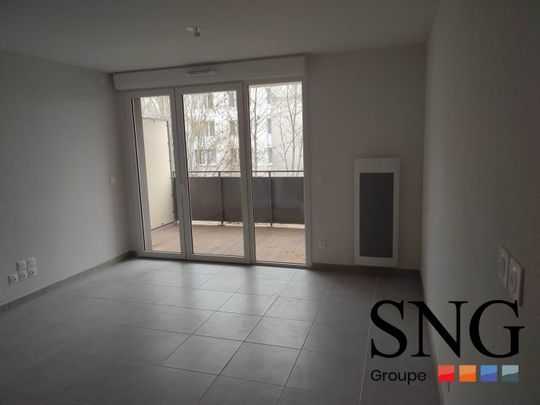 LUMINEUX T1 AVEC PARKING PRIVATIF - Photo 1