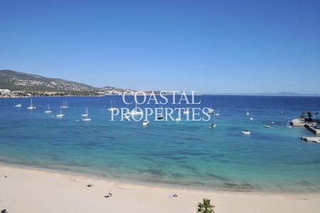 2 bedroom sea view apartment for rental Palmanova, Mallorca, Spain - Photo 2