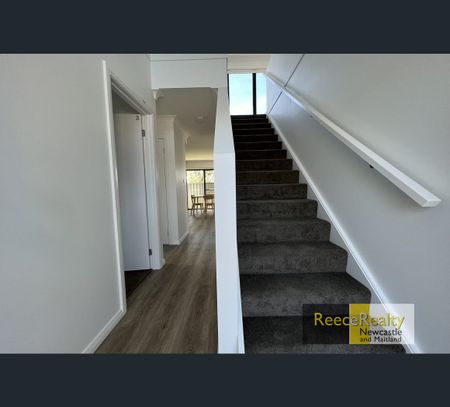 2a King Street, Shortland, NSW 2307 - Photo 3