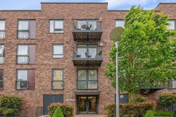 Attlee Court, Stanmore, HA7 - Photo 1