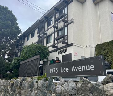 1975 Lee Avenue, Victoria - Photo 1