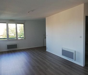 Location appartement 1 pièce 34 m² à Bourg-en-Bresse (01000) - Photo 1