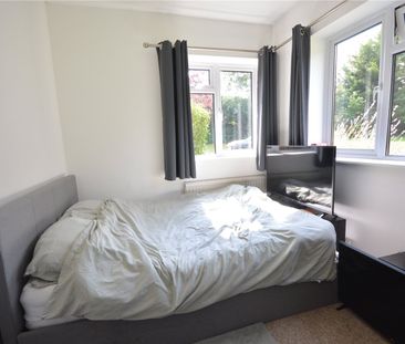 Axwood, Epsom, Surrey, KT18 7DR - Photo 4