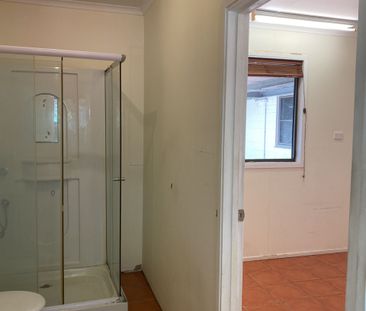 27 Canterbury Road, Kirwan - Photo 6