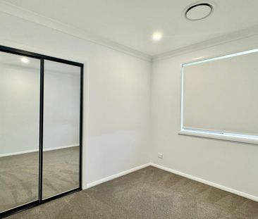 Light Filled Luxe Living - 4 Bedroom Home, Double Garage, Alfresco,... - Photo 5