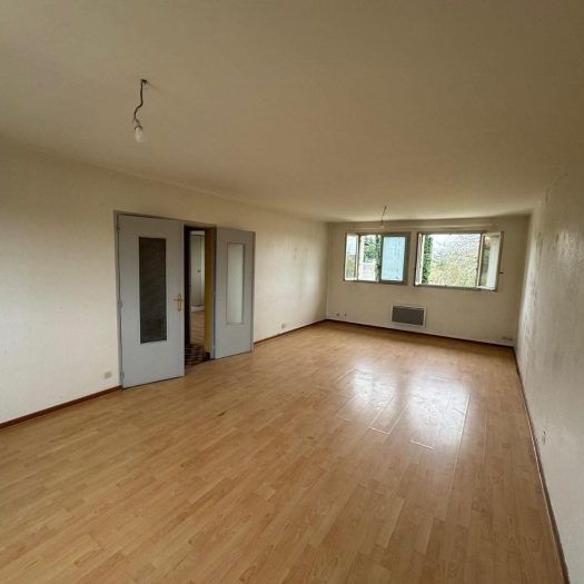 Appartement à louer, 4 pièces - LES PONTS DE CE 49130 - Photo 1