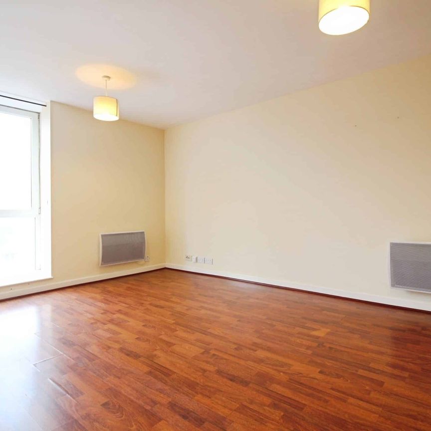 The Plaza Sanford Street, Swindon, Swindon, SN1 - Photo 1