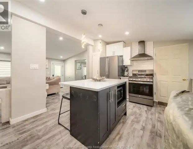 4307 ASHFIELD CRESCENT Unit# MAIN | 4307 ASHFIELD CRESCENT Unit# MAIN, Windsor - Photo 1