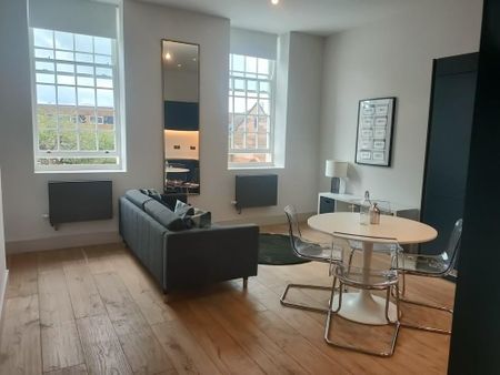 1 bedroom apartment to rent - Photo 2