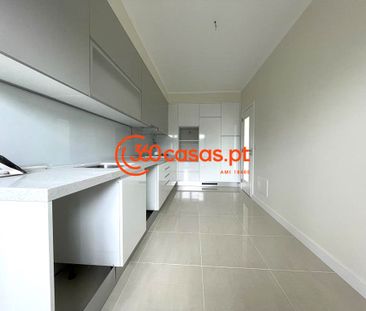 Vende-se Apartamento T3 Novo com garagem e arrecadação em Faro - Photo 3