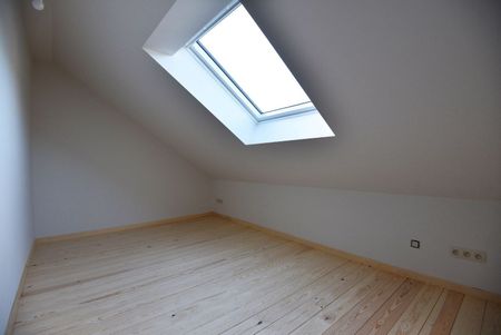 Energiezuinige renovatiewoning met 5 slpks en tuin te Oosteeklo - Photo 4