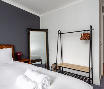 Bath Close - Photo 6