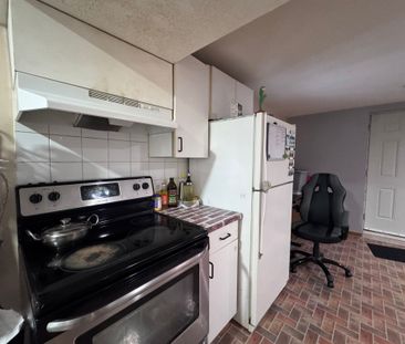 For Lease - 4770 Antelope Crescent, Mississauga, Ontario - Photo 2