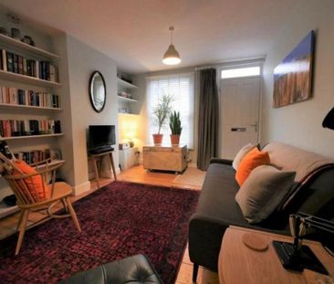 3 bedroom terraced house to rent - Photo 2