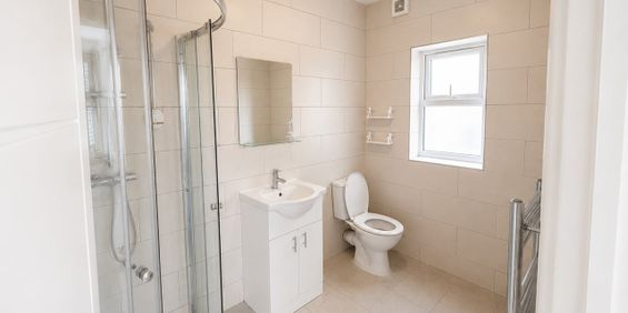 5 Bed Terraced House, Rymer Road, CR0 - Photo 3