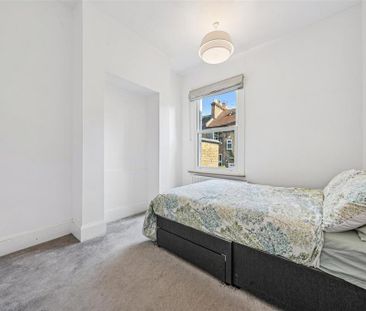 4 bedroom terraced house to rent - Photo 1