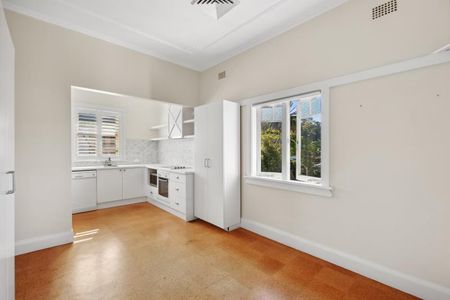 2/236 Raglan Street Mosman NSW 2088 - Photo 4