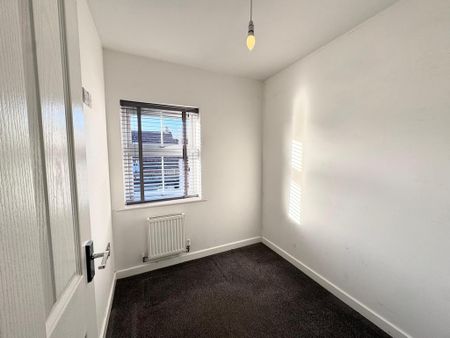 3 bedroom terraced house to rent - Photo 3