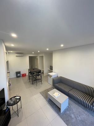 Redfern - Photo 1