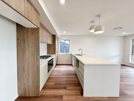 9 Botham Street, Cameron Park - Photo 1