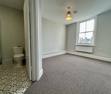 1 bedroom property to rent - Photo 1