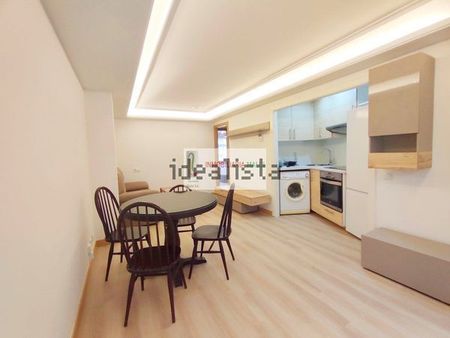 Alquiler de piso en CL Nueve De Mayo - Photo 5