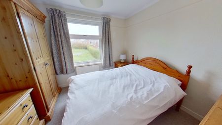 2 bedroom semi-detached house to rent - Photo 2