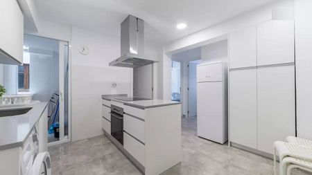 Carrer del Duc de Mandas, Valencia, Valencian Community 46019 - Photo 5