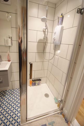 1 bedroom property to rent - Photo 4