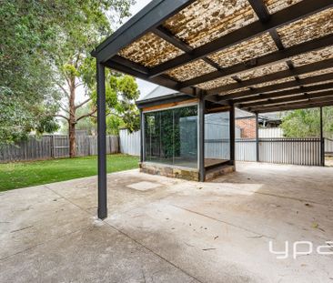 CENTRAL WERRIBEE LOCATION - Photo 6