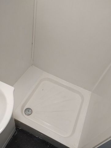 Room in a Shared Flat, Knowsley Road, L20 - Photo 5