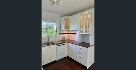 Sought after location with amazing water views - Photo 5