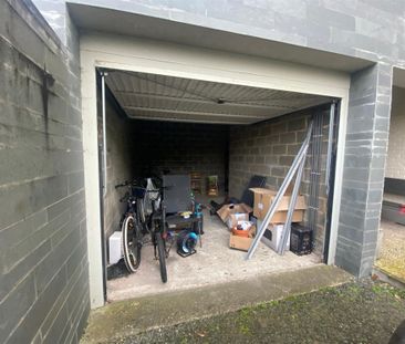 Prachtig gelijkvloersappartement met twee slaapkamers, tuin en garage - Foto 3