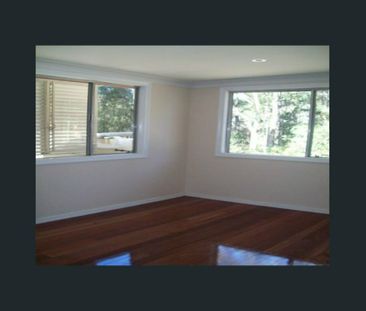 Original 70s 2 bed home with extra living areas - Photo 1