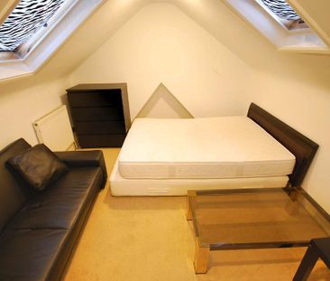 4 bedroom terraced house to rent - Photo 5