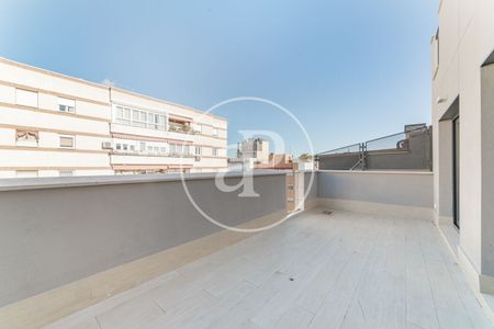 Penthouse for rent in Guindalera (Madrid) - Photo 2