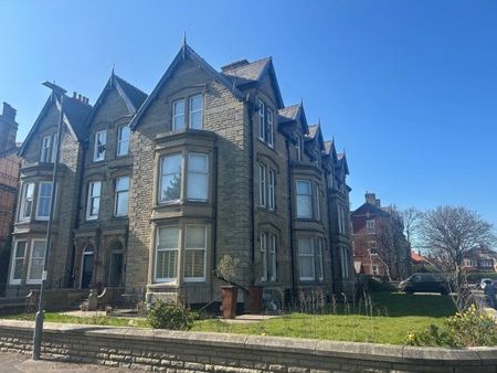 St Georges Square, Lytham St Annes - Photo 4