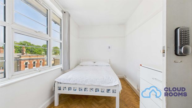 RM5 Woodstock Court | Lee | London | SE12 9HT - Photo 1