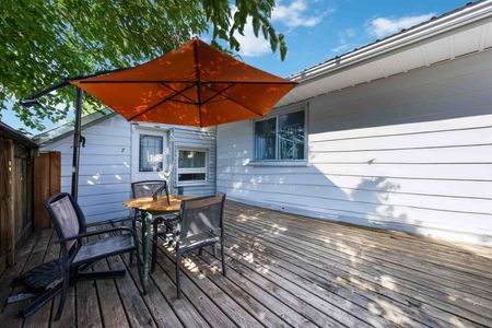 Charming All Inclusive Three Bedroom Apartment! - Photo 3