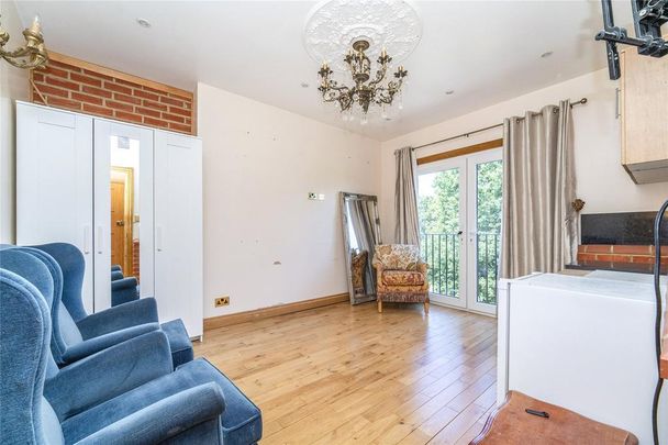 5 bedroom semi-detached house to rent - Photo 1
