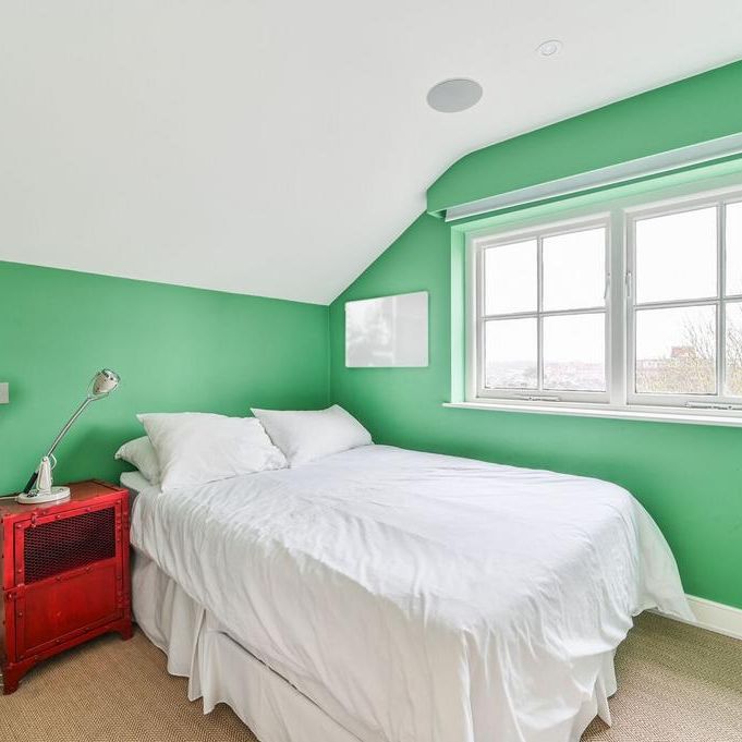 3 bedroom flat to rent - Photo 1
