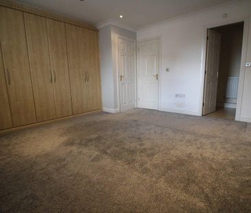 3 bedroom semi-detached house to rent - Photo 3