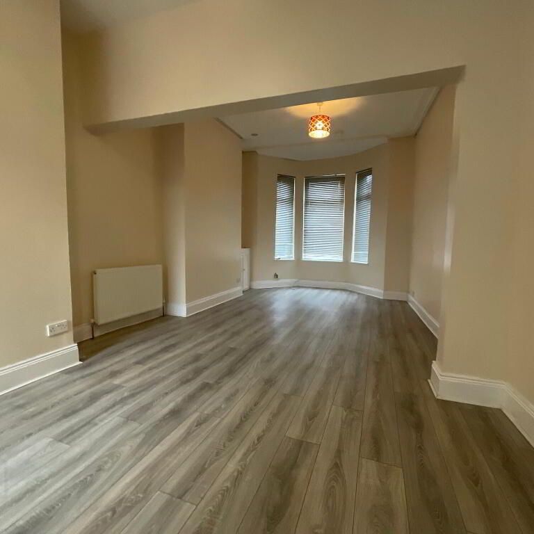 31 Woodvale Road, Belfast, BT13 3BN - Photo 1