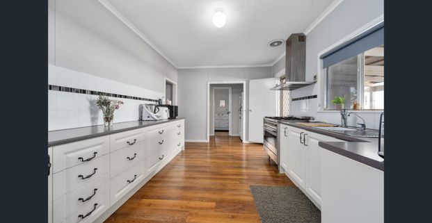 Beautiful, Modern 3x1 Home - Photo 1