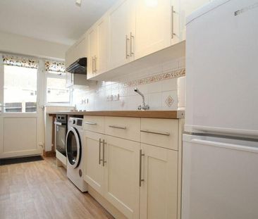 1 bedroom ground floor maisonette to rent - Photo 3