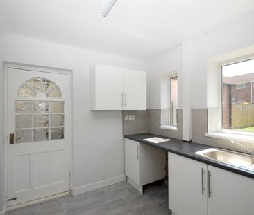3 bed semi-detached house to rent in Athlone Place, Birtley, DH3 - Photo 5