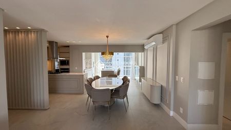 Apartamento com 3 quartos e 131m² para alugar em Pioneiros, Balneário Camboriú. - Photo 4