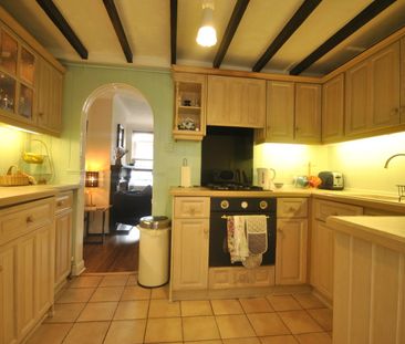 Flat to rent - Charminster Road, Mottingham, SE9 - Photo 6